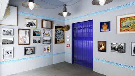 Ansjovisfabriek museumingang met audiogids en proeverij